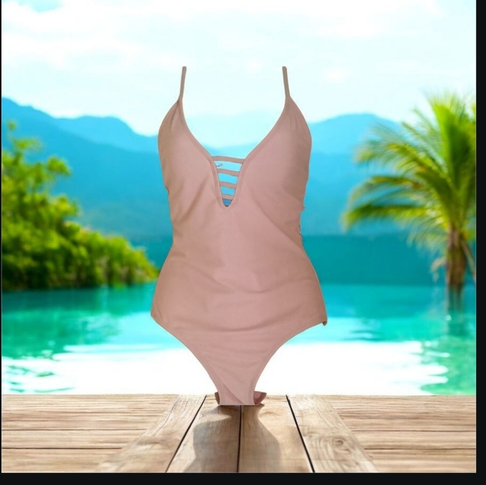Gossip swim suit one piece baby pink NWT size Small  👄very sexy & feminine